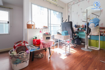 *****ทาวน์โฮมมือสองย่านกรุงเทพมหานคร ม.บ้านกลางเมือง เออบาเนียน ลาดพร้าว71 คุณภาพระดับ AP เนื้อที่ 19.4 ตร.ว. ฟังก์ชัน 3 ห้องนอน 3 ห้องน้ำ 2 ที่จอดรถ บ้านสภาพดี บนทำเลเดินทางสะดวกสุดๆ ใกล้รถไฟฟ้าสายสีน้ำเงิน "สถานีลาดพร้าว" และทางด่วน "รามอินทรา-อาจณรงค์" จองด่วน!